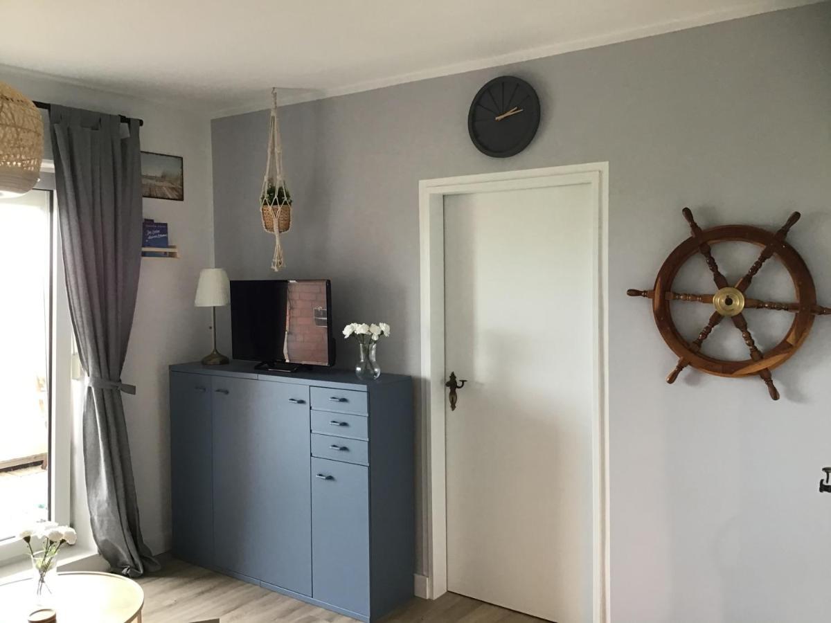 Liebevoll Eingerichtete Ferienwohnung Luettje Koje Dornum Bagian luar foto