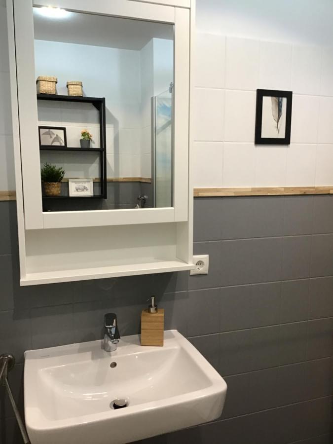 Liebevoll Eingerichtete Ferienwohnung Luettje Koje Dornum Bagian luar foto