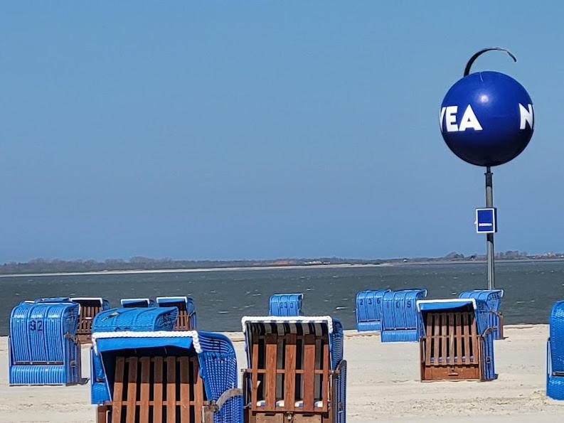 Liebevoll Eingerichtete Ferienwohnung Luettje Koje Dornum Bagian luar foto