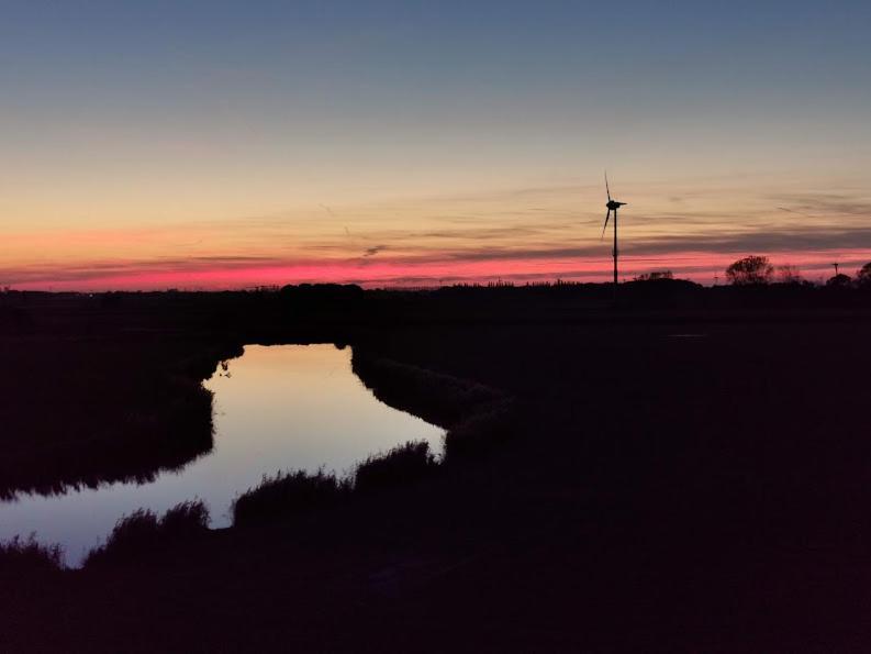 Liebevoll Eingerichtete Ferienwohnung Luettje Koje Dornum Bagian luar foto