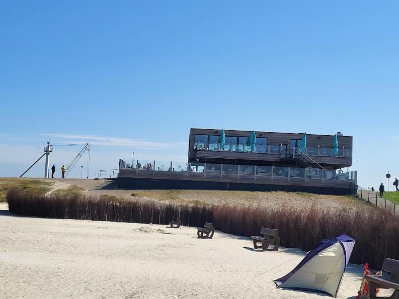 Liebevoll Eingerichtete Ferienwohnung Luettje Koje Dornum Bagian luar foto