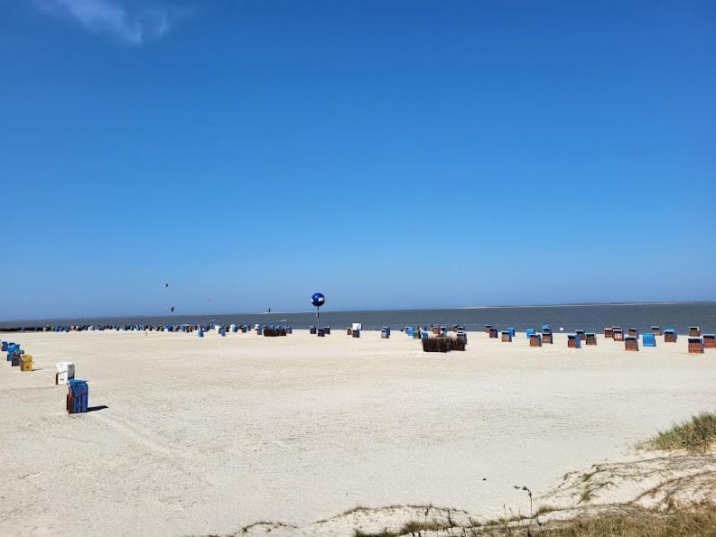 Liebevoll Eingerichtete Ferienwohnung Luettje Koje Dornum Bagian luar foto
